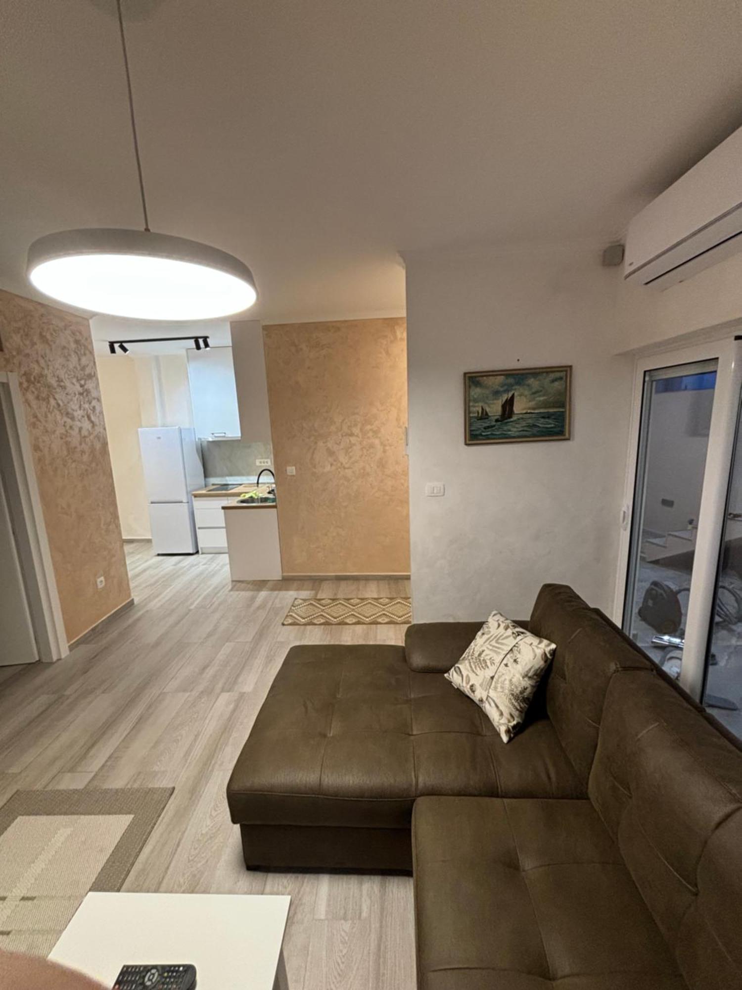 פודגוריצה Petar Apartment מראה חיצוני תמונה